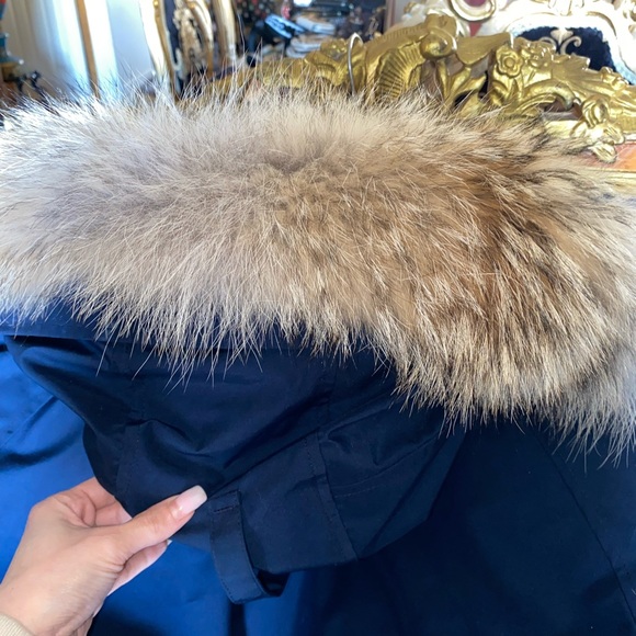 Extra large men’s bomber, Canada, goose jacket weird once or twice just like new - Picture 6 of 7